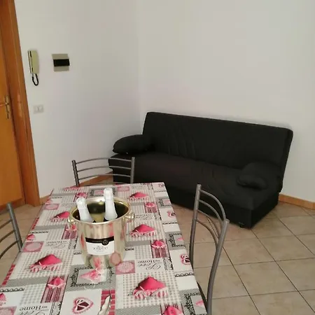 Apartment Casetta Da Antonio *